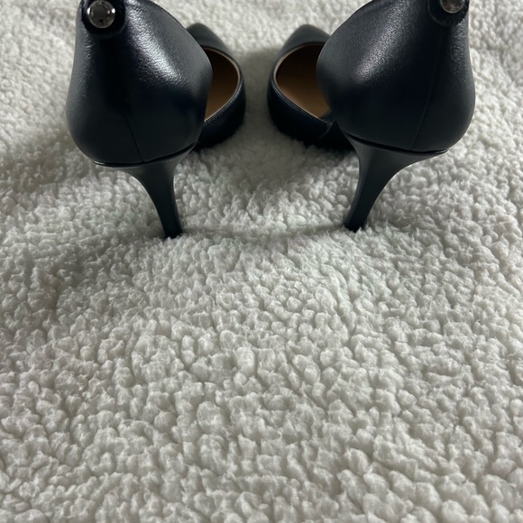 Michael Kors Navy Women's Shoes - Picture 6 of 8